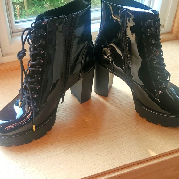 Azalea Wang ASA Patent Black Boots Great for Fall and Winter!! - Picture 4 of 11